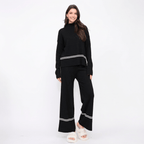 Conjunto de Tricô Feminino Noir Line Litoriane - Suéter Mullet Gola Alta + Calça Cintura Alta - Conjunto de Tricô Feminino Noir Line Litoriane
