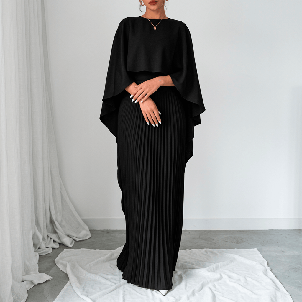 Vestido Longo Opera Plissé Litoriane - Saia Plissada com Movimento, Capa Embutida Dramática - Vestido Longo Opera Plissé Litoriane