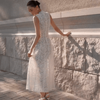 Vestido em Renda Fleur Époque Litoriane - Comprimento Midi, Renda Floral Texturizada - Vestido em Renda Fleur Époque Litoriane