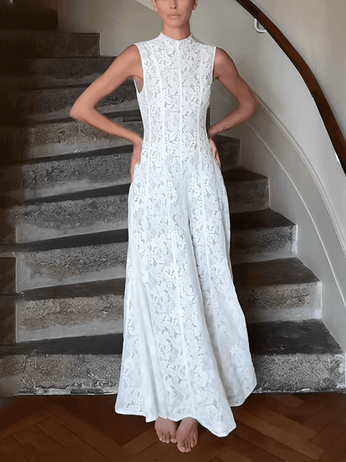 Vestido em Renda Fleur Époque Litoriane - Comprimento Midi, Renda Floral Texturizada - Vestido em Renda Fleur Époque Litoriane